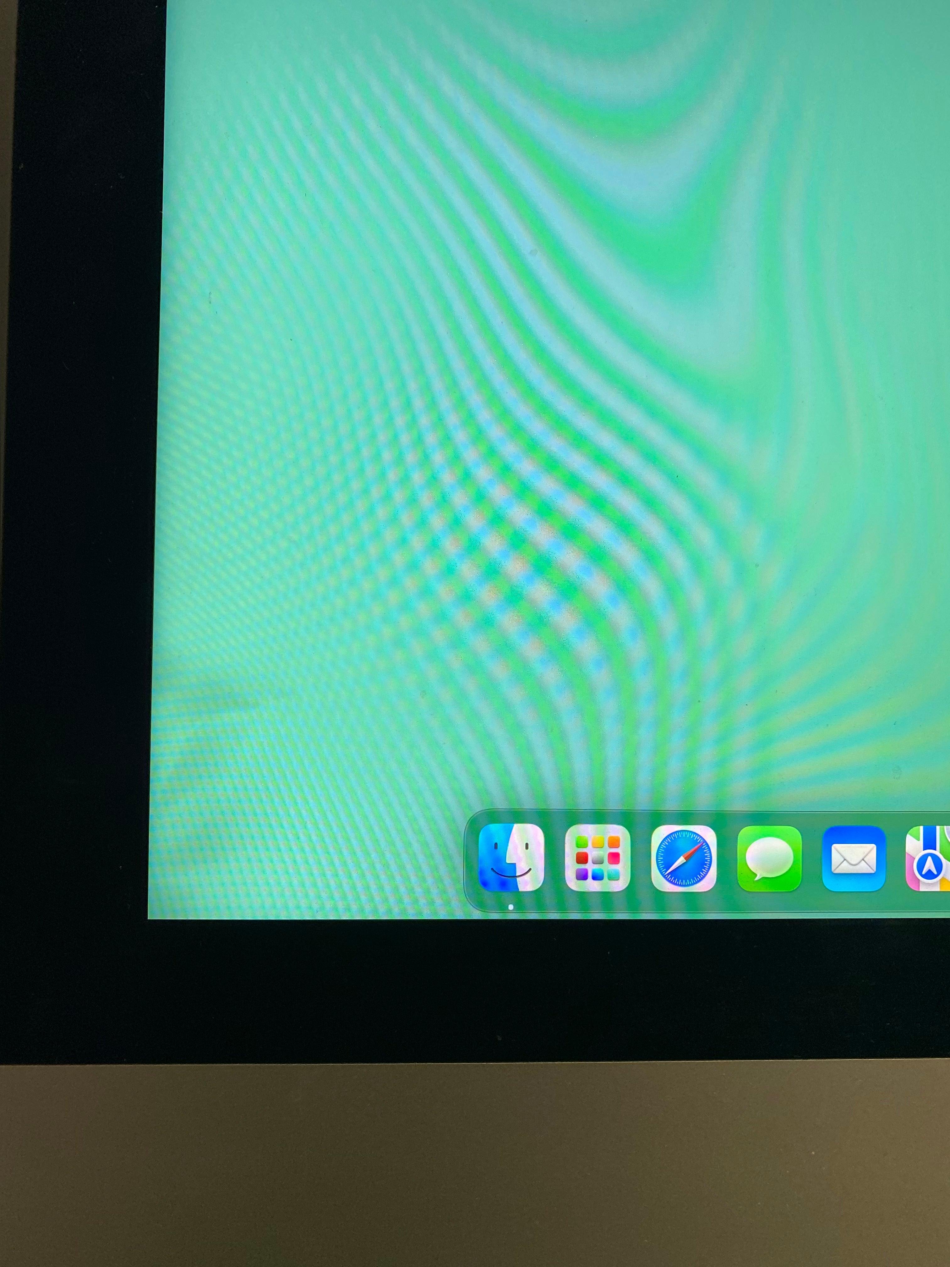 iMac (2017) 21.5-inch 4K – Intel Core i5 3.4GHz • Radeon Pro 560 – 8GB