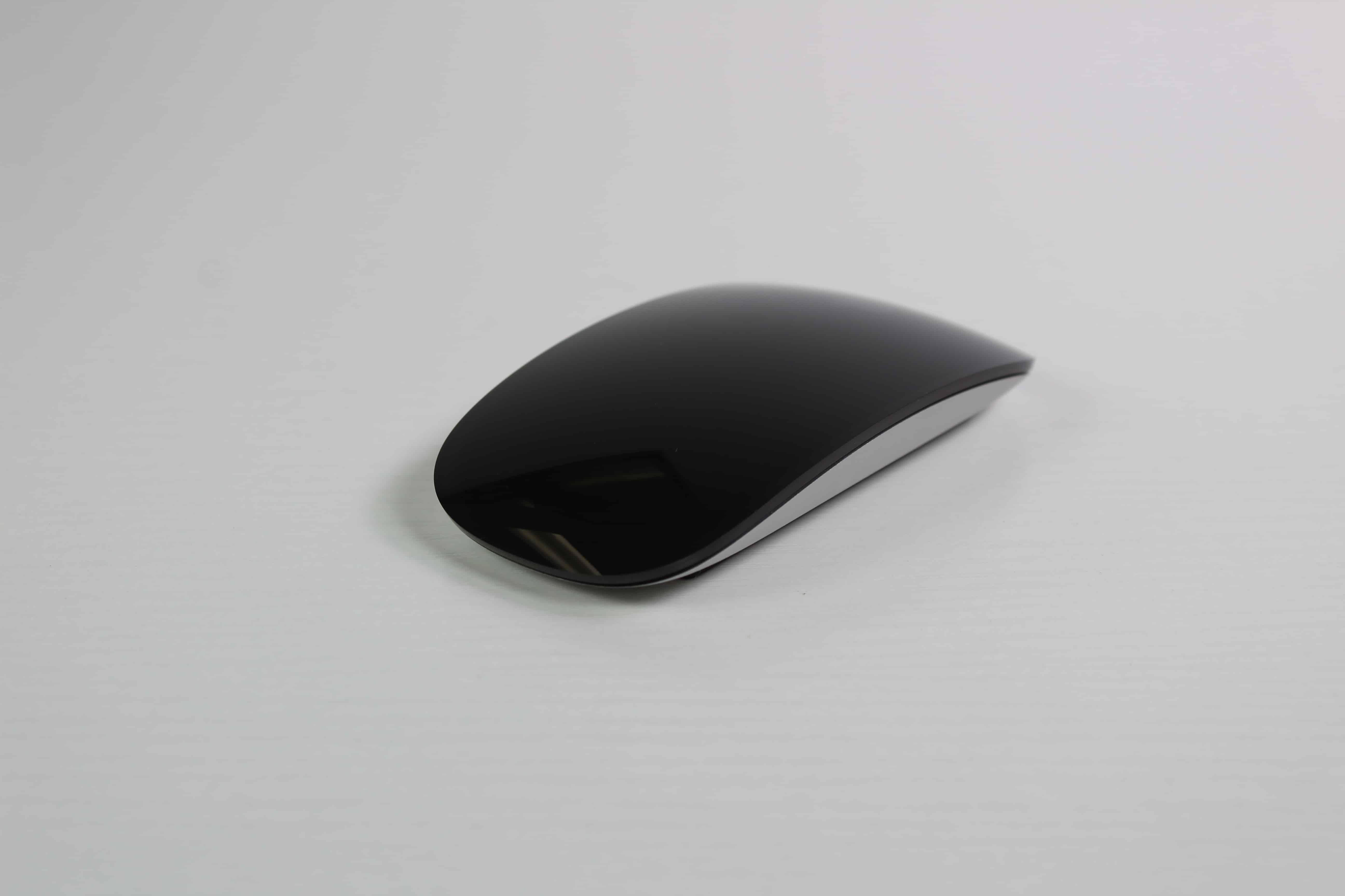 Apple Magic Mouse 2 in retailer Silver