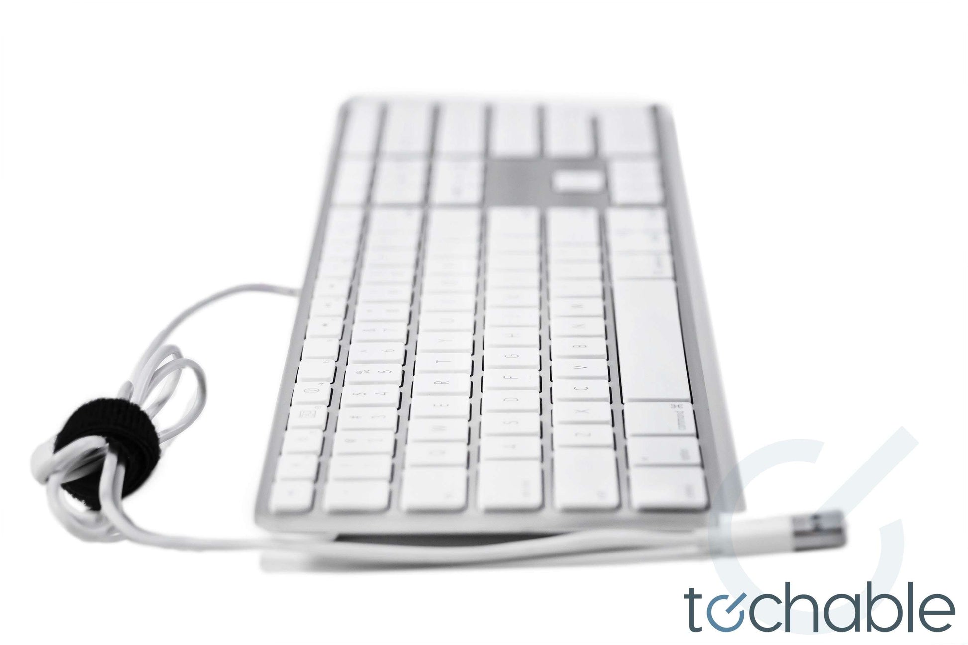 Apple Wired Keyboard with USB - A1243 -  MA110LL/A MB110LL/B