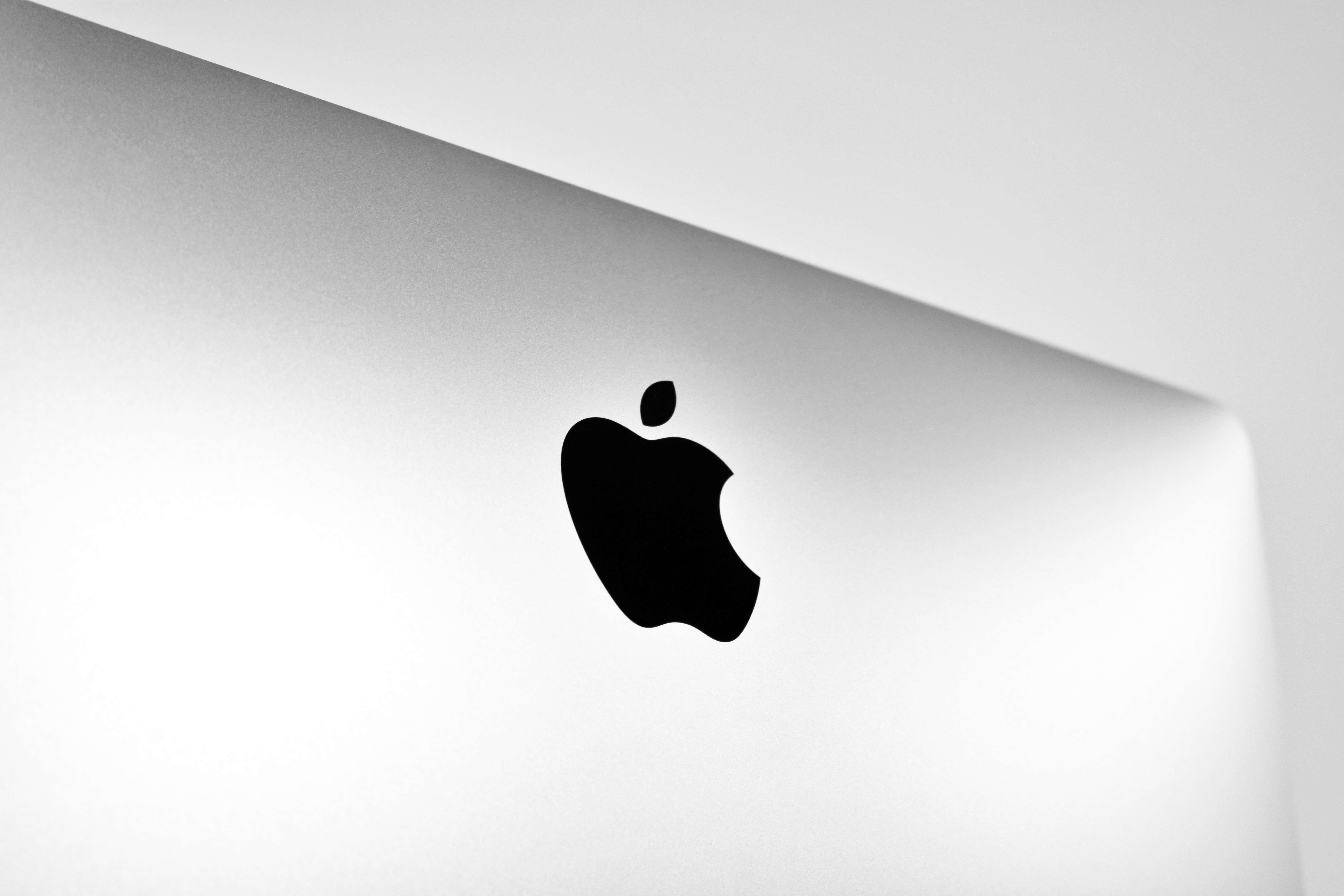 27 inch iMac with Retina 5k Display 2019 3.7GHz i5 1TB SSD 32GB