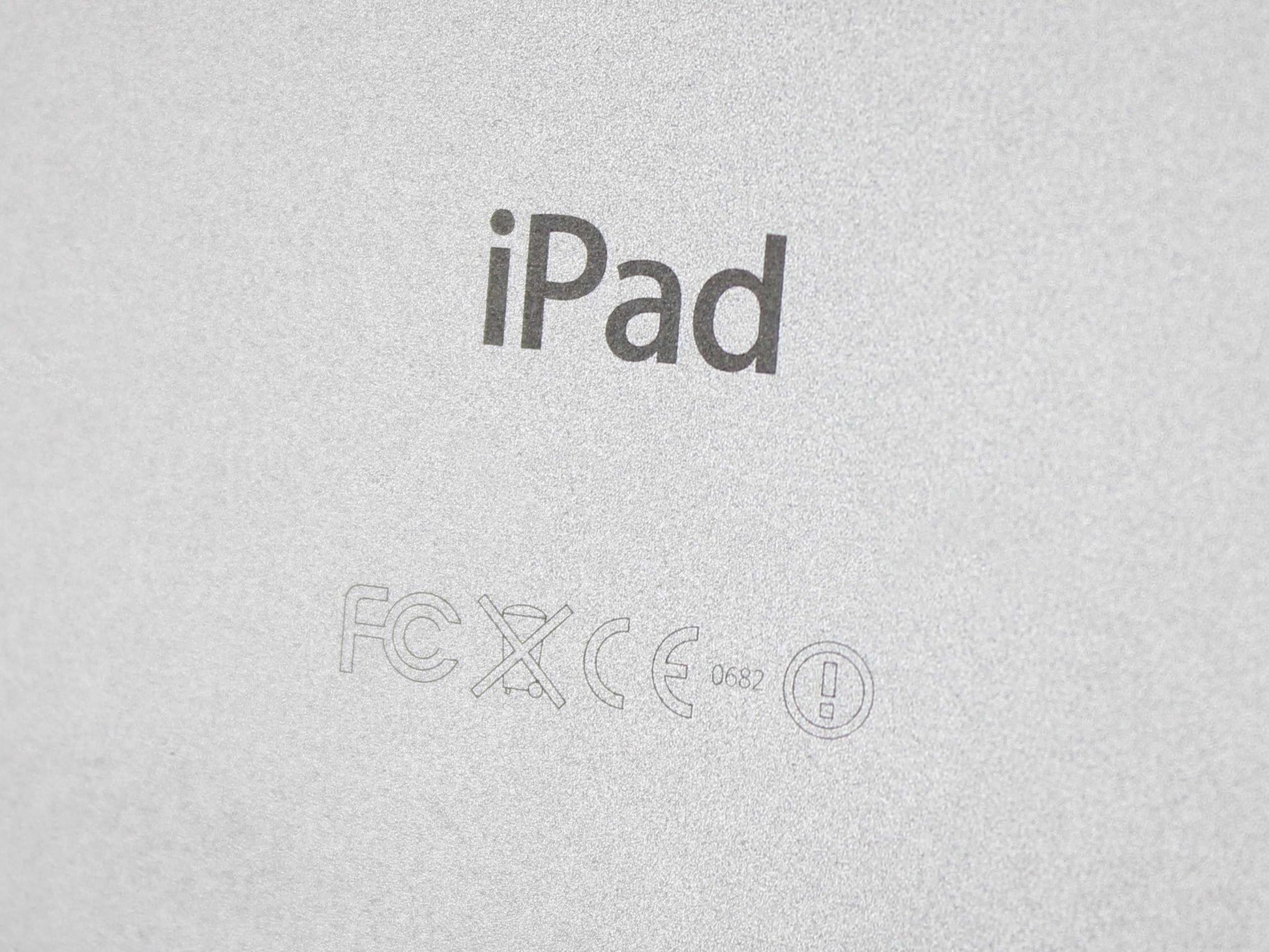 Apple iPad Air with Wi-Fi 32GB MD789LL/B - White & Silver