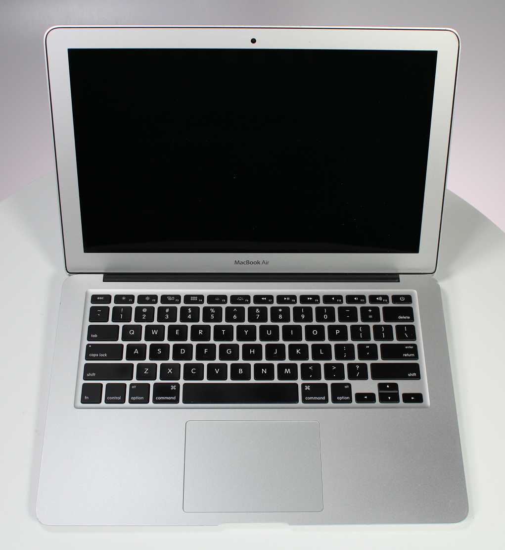 Apple MacBook Air 13-inch 2015 1.6GHz Core i5 8GB SSD (Wear & Tear Special)