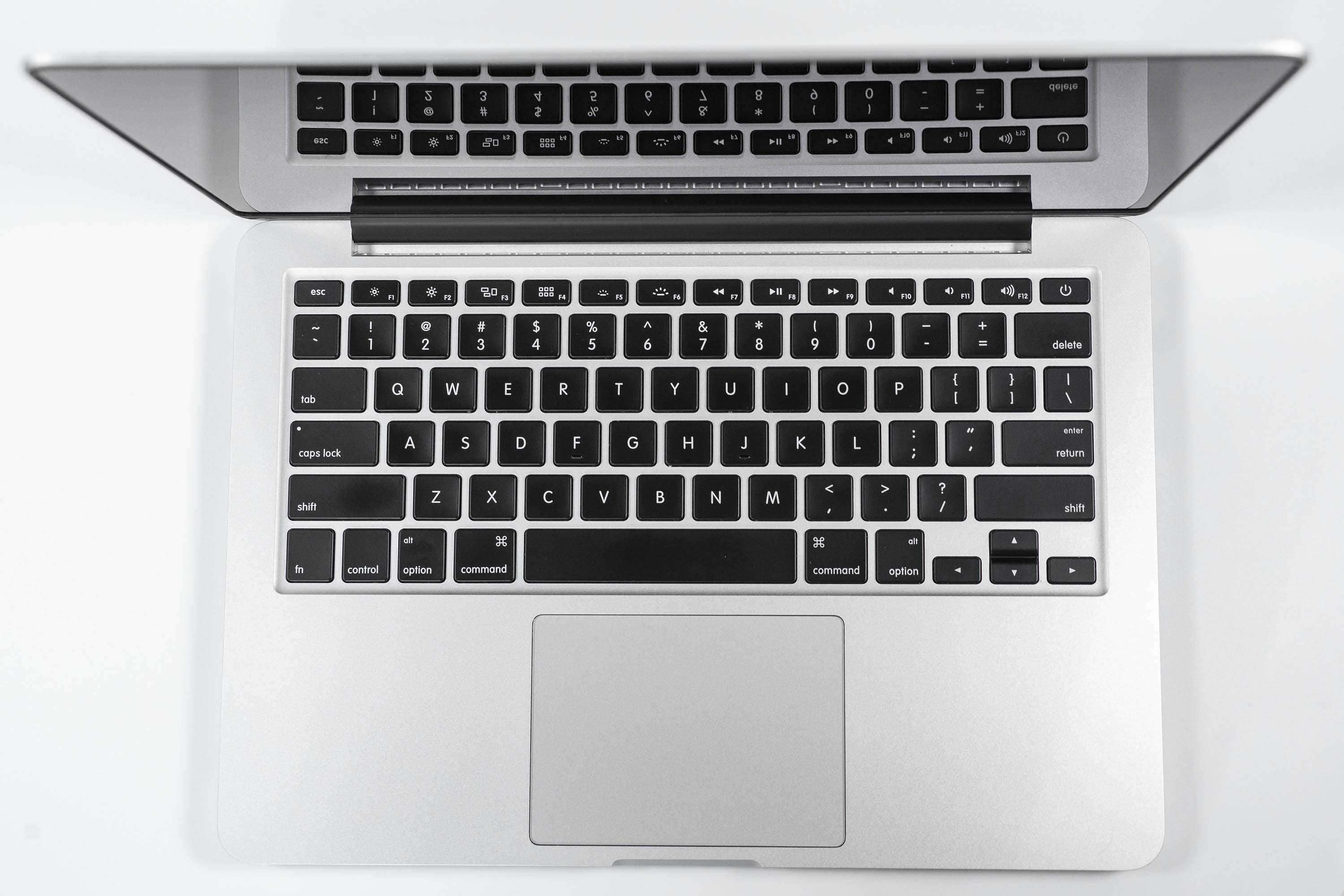 Apple MacBook Pro 13-inch 2014 2.6GHz Core i5 8GB RAM Integrated Graphics  (Wear u0026 Tear Special)