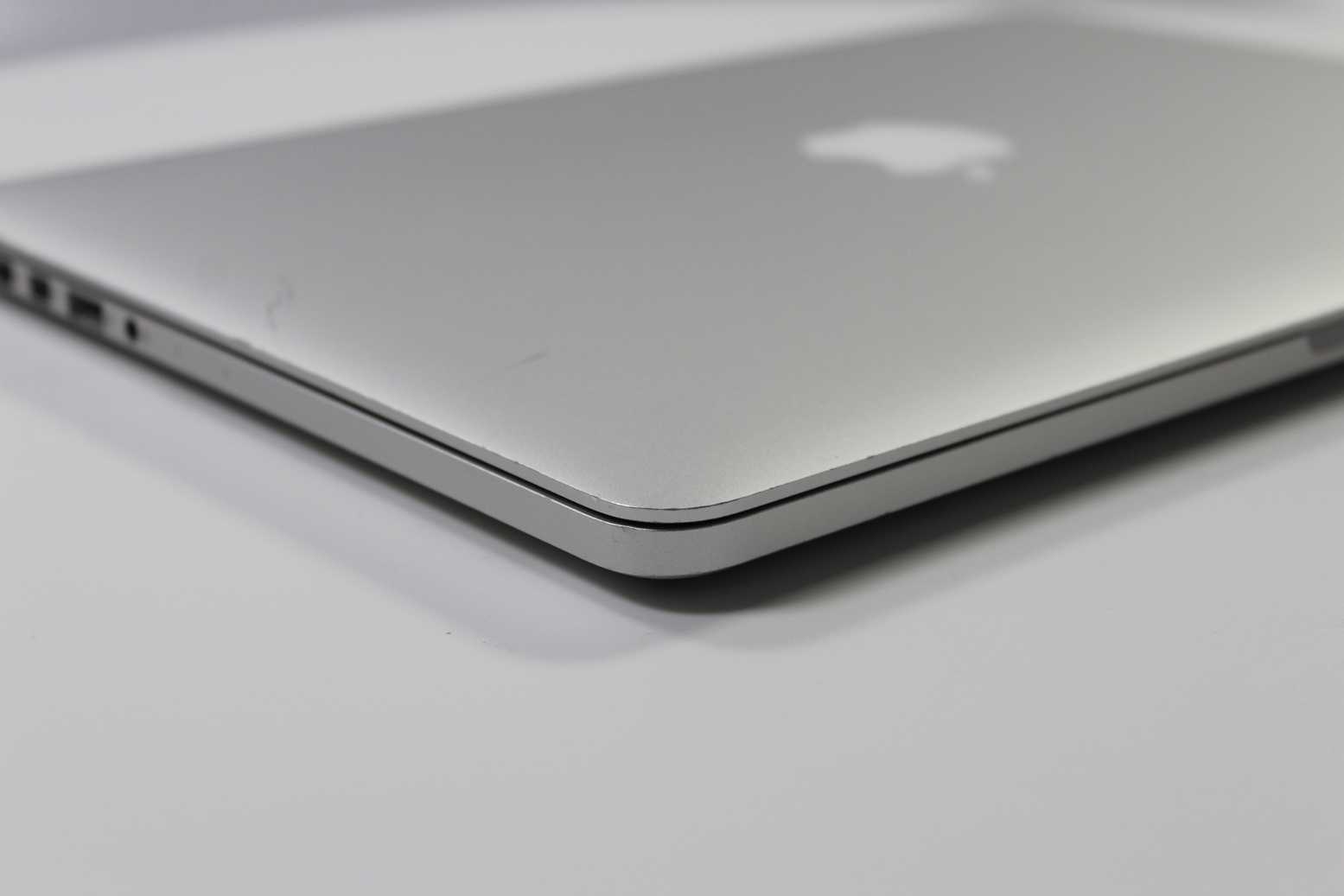 2014 Apple MacBook Pro Core i7 2.6GHz 13