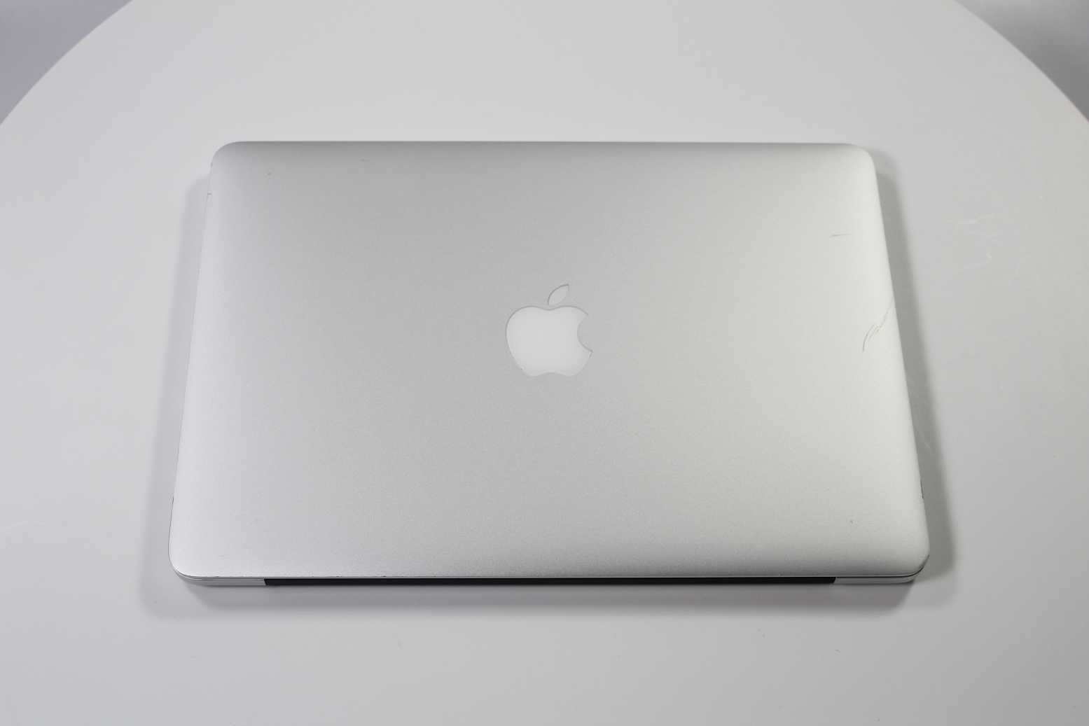 Apple MacBook Pro 13-inch 2014 2.6GHz Core i7 8GB RAM Integrated Graphics  (Wear u0026 Tear Special)