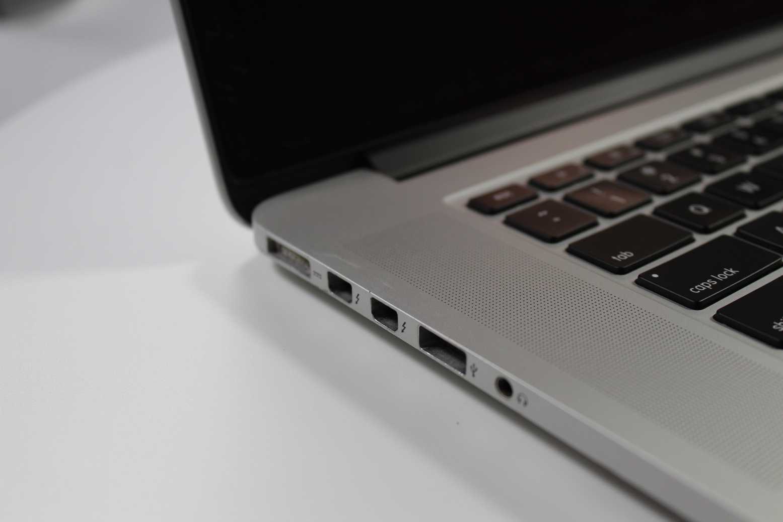 2014 Apple MacBook Pro Core i7 2.5GHz 15
