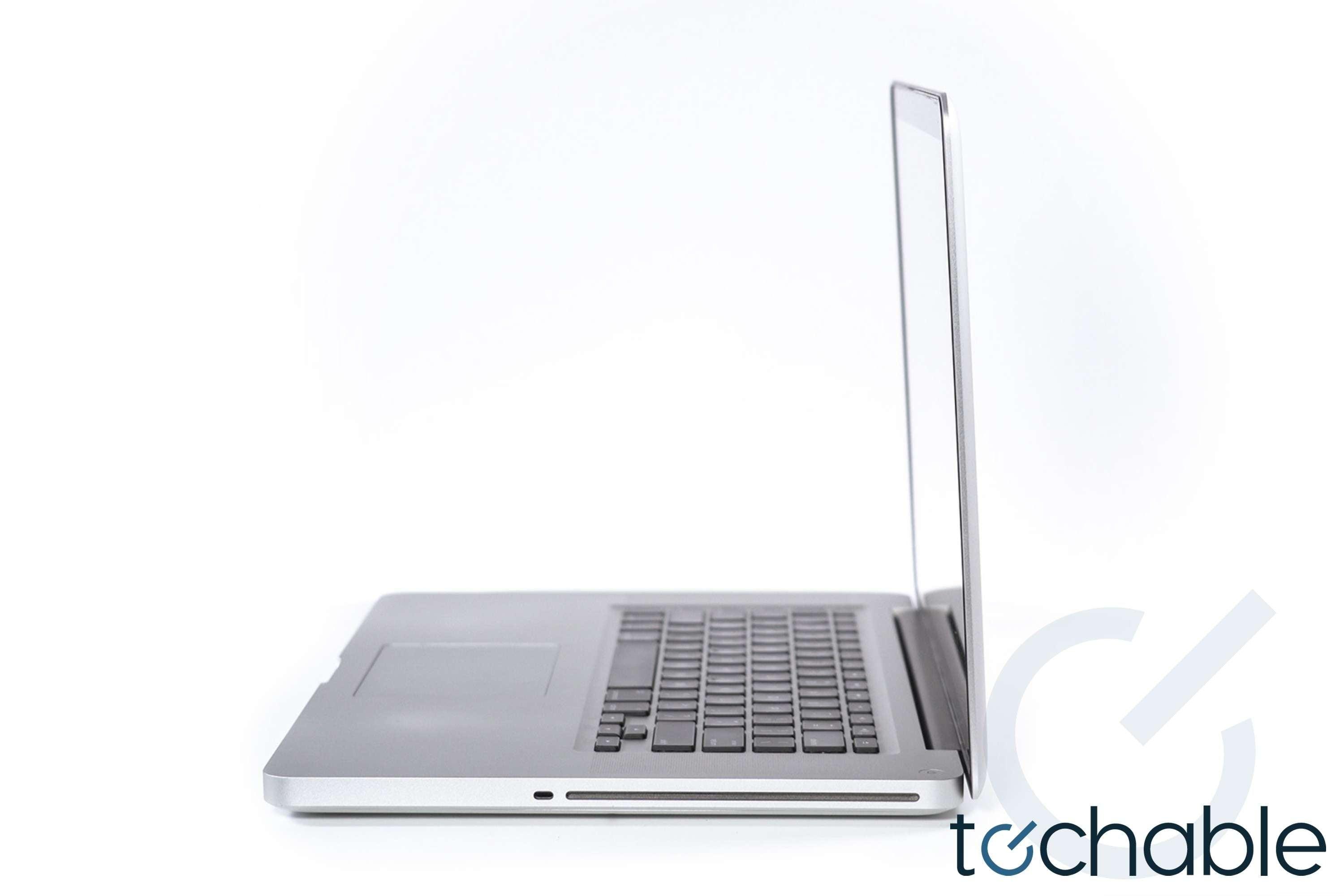 Macbook Pro 17-inch 2.4GHz i7 - 17