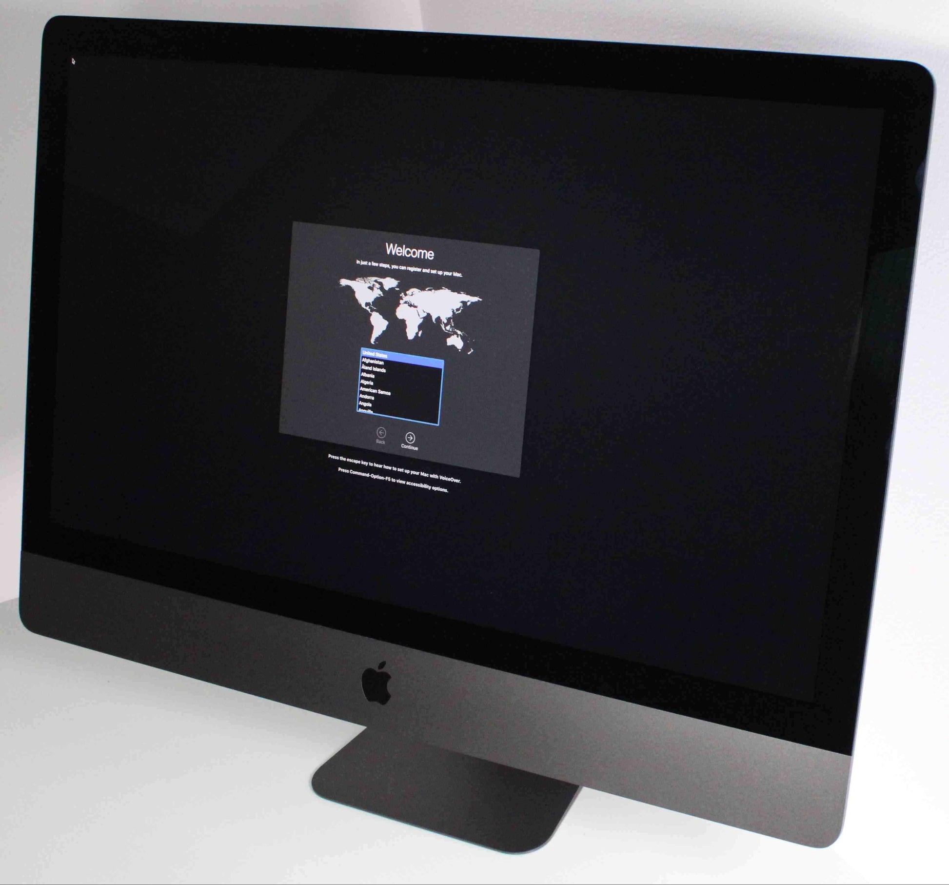 2017 Apple iMac Pro 27-inch 2.3GHz 18-core Intel Xeon W - 128GB RAM - 1TB SSD - Radeon Pro Vega 64 - Techable