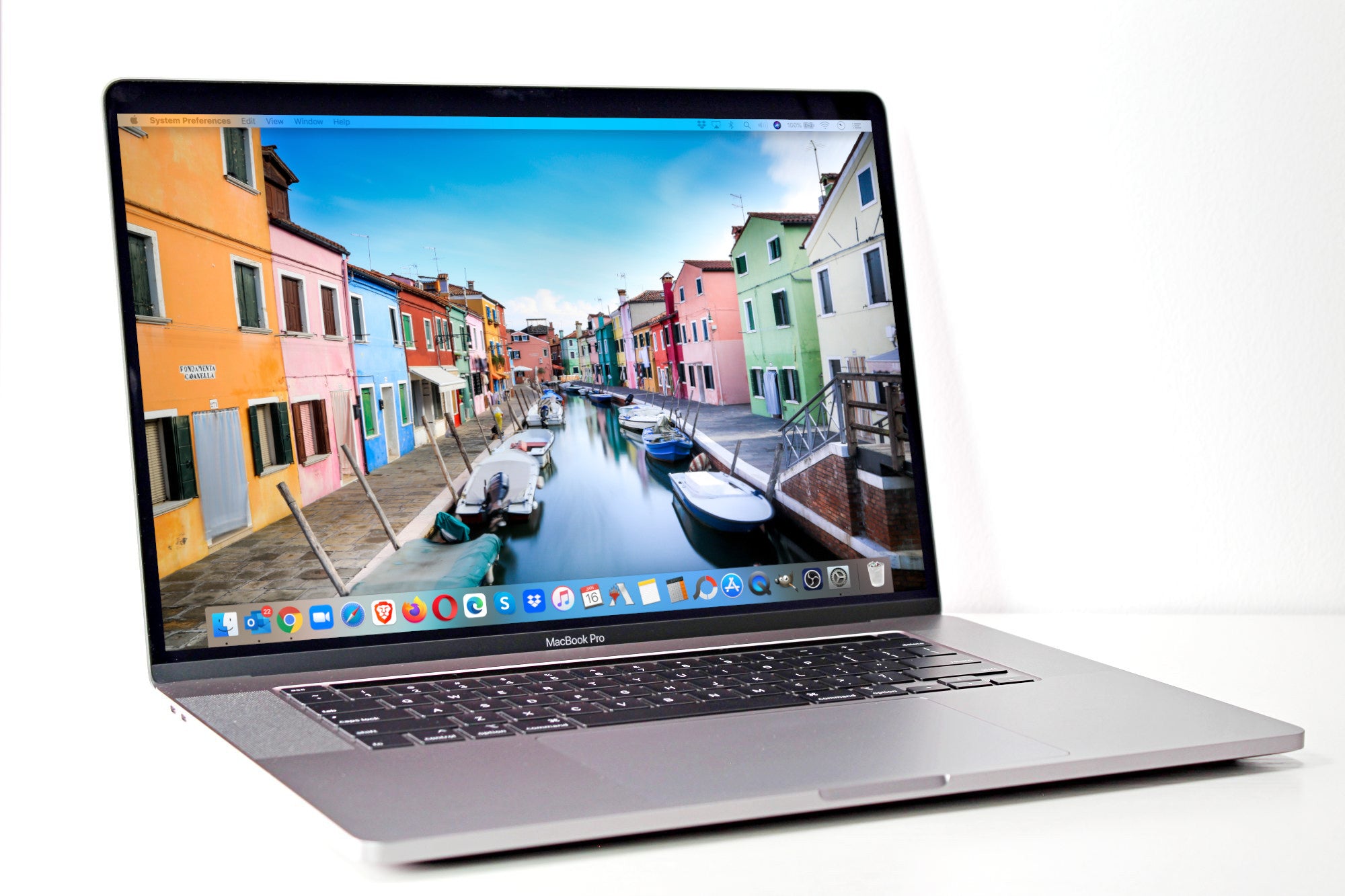 Apple MacBook Pro 16